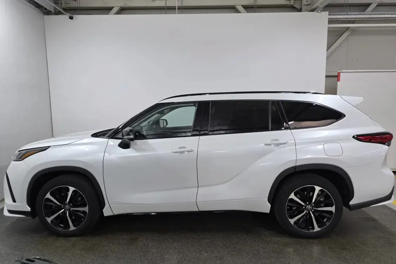 Toyota Highlander din 2022 cu 61.000 km - oferta TOY131884 - foto 4