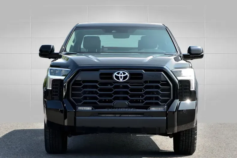 Toyota Tundra din 2024 cu 18.000 km - oferta TOY131887 - foto 2