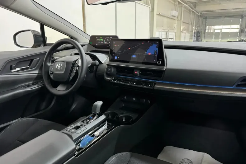 Toyota Prius din 2023 cu 10.600 km - oferta TOY131892 - foto 19