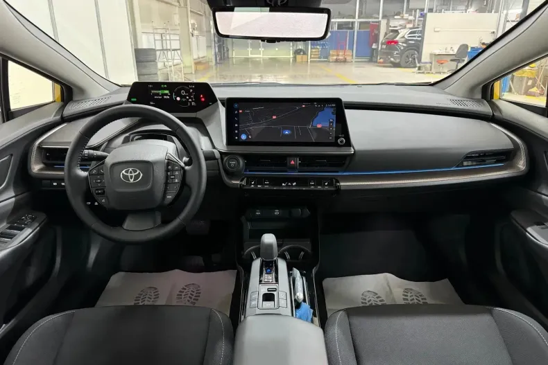 Toyota Prius din 2023 cu 10.600 km - oferta TOY131892 - foto 20