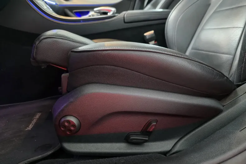 Mercedes-Benz E din 2019 cu 78.500 km - oferta MER131894 - foto 20