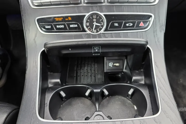 Mercedes-Benz E din 2019 cu 78.500 km - oferta MER131894 - foto 28