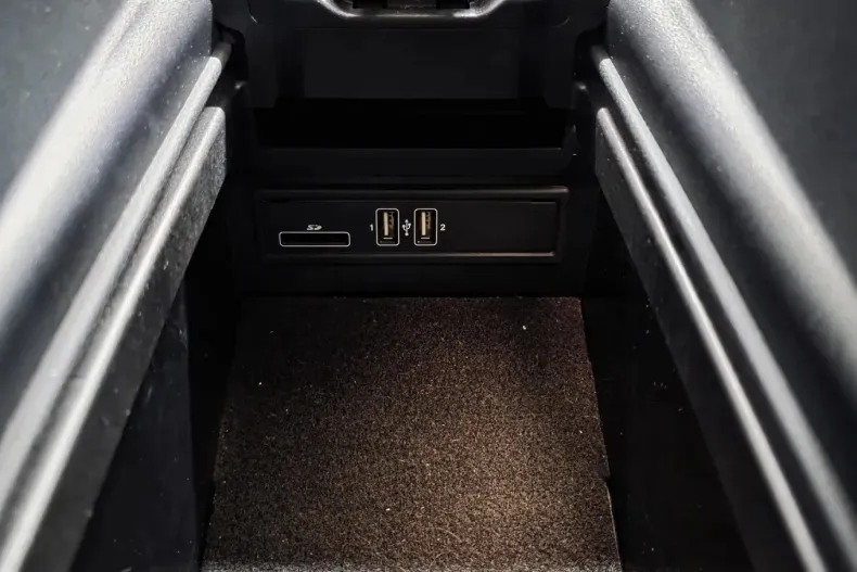 Mercedes-Benz E din 2019 cu 78.500 km - oferta MER131894 - foto 29