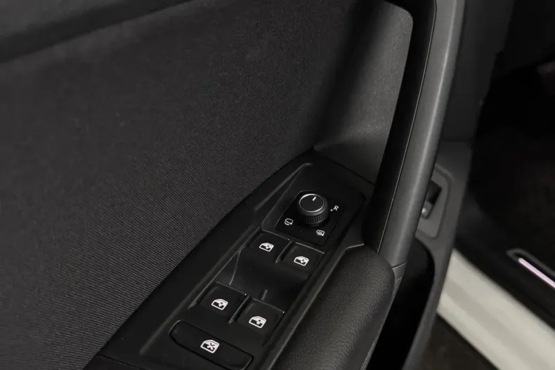 Volkswagen Tiguan din 2022 cu 23.297 km - oferta VOL131900 - foto 11