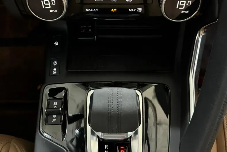 Jaguar E-Pace din 2022 cu 25.000 km - oferta JAG131901 - foto 21