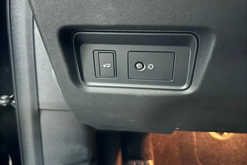 Jaguar E-Pace din 2022 cu 25.000 km - oferta JAG131901 - foto 35