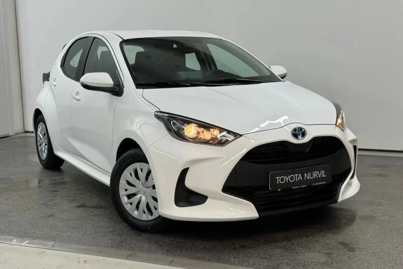 Toyota Yaris din 2023 cu 10 km - oferta TOY131902 - foto 1