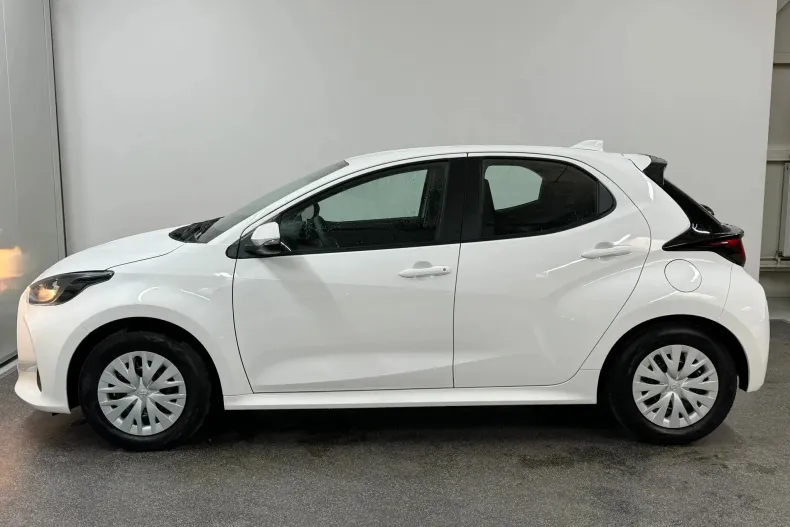 Toyota Yaris din 2023 cu 10 km - oferta TOY131902 - foto 4