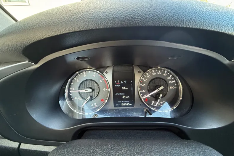 Toyota Hilux din 2021 cu 160.100 km - oferta TOY131905 - foto 9