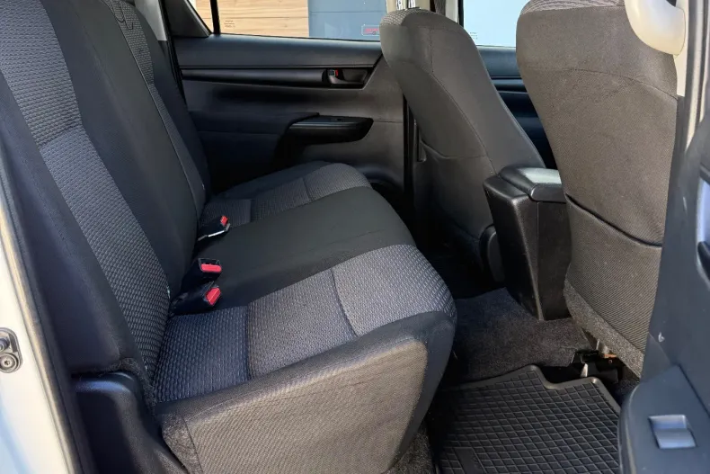 Toyota Hilux din 2021 cu 160.100 km - oferta TOY131905 - foto 14