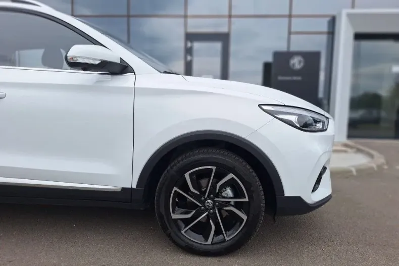 MG ZS din 2023 cu 13.800 km - oferta MG0131919 - foto 10