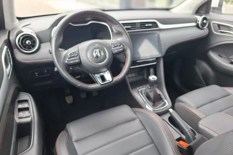 MG ZS din 2023 cu 13.800 km - oferta MG0131919 - foto 17