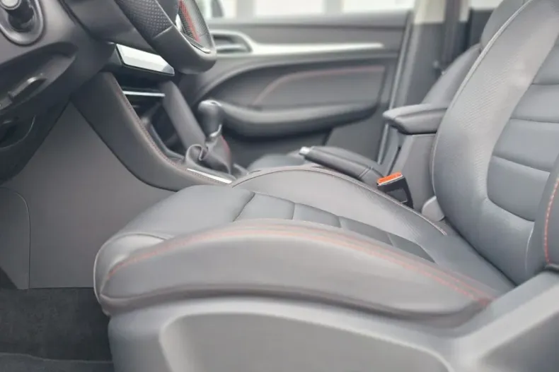 MG ZS din 2023 cu 13.800 km - oferta MG0131919 - foto 18