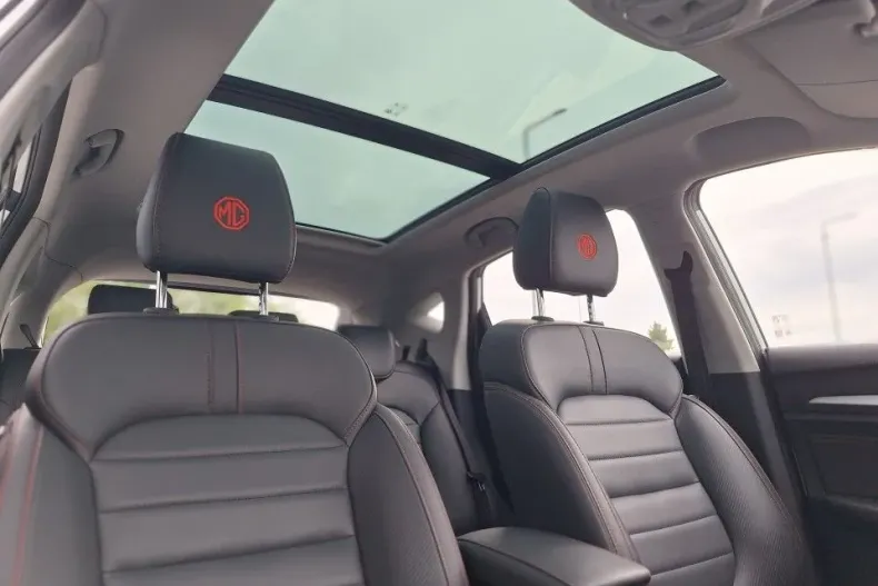 MG ZS din 2023 cu 13.800 km - oferta MG0131919 - foto 20