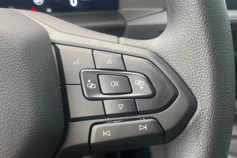 Volkswagen Transporter din 2025 cu 1 km - oferta VOL131944 - foto 9