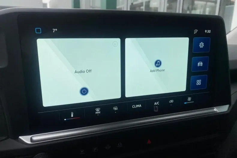 Volkswagen Transporter din 2025 cu 1 km - oferta VOL131944 - foto 13