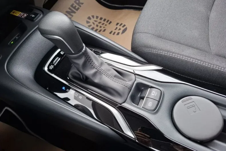 Toyota Corolla din 2025 cu 3.750 km - oferta TOY131957 - foto 20