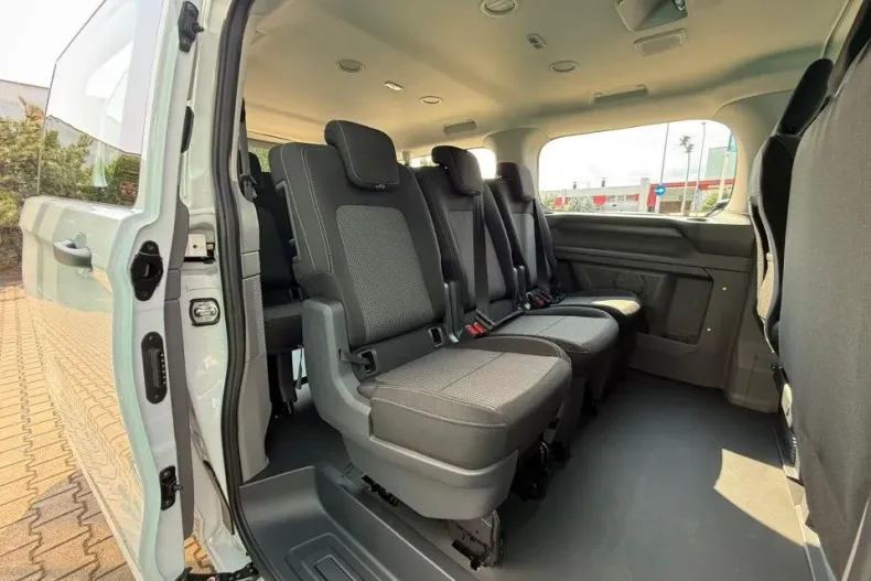 Volkswagen Caravelle din 2025 cu 6 km - oferta VOL131959 - foto 20