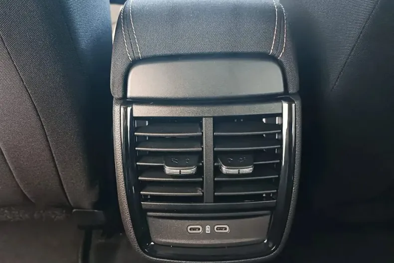 Skoda Kamiq din 2024 cu 5.000 km - oferta SKO131971 - foto 17