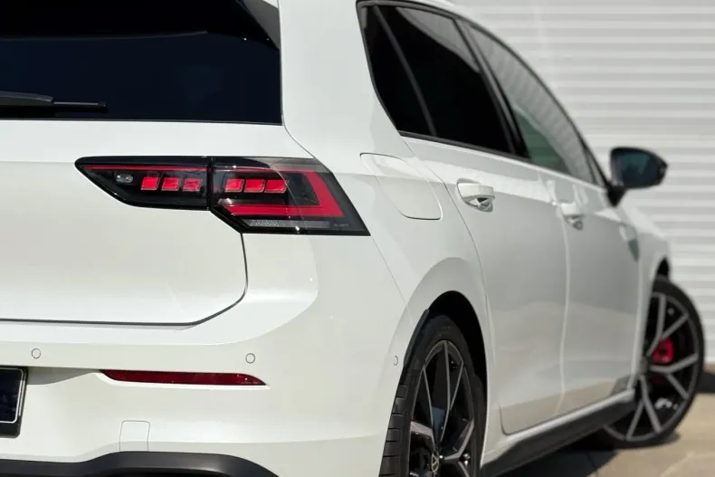 Volkswagen Golf din 2025 cu 2.000 km - oferta VOL131980 - foto 6