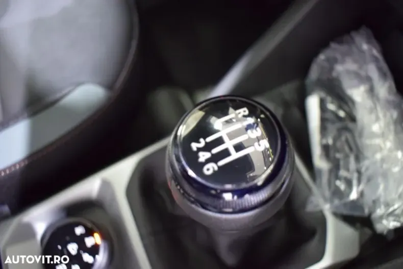 Dacia Duster din 2025 cu 10 km - oferta DAC132018 - foto 16