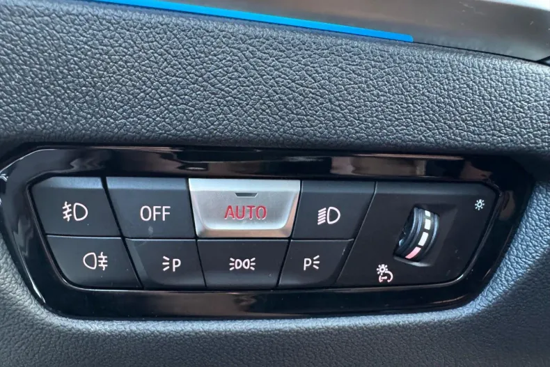 BMW Seria 3 din 2021 cu 91.800 km - oferta BMW132058 - foto 24