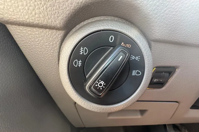 Volkswagen Transporter din 2021 cu 131.500 km - oferta VOL132067 - foto 17