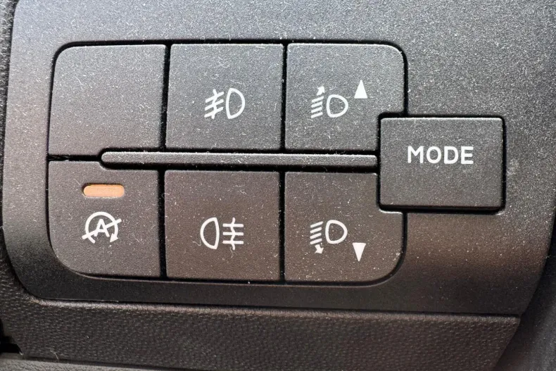 Opel Movano din 2023 cu 93.700 km - oferta OPE132081 - foto 17