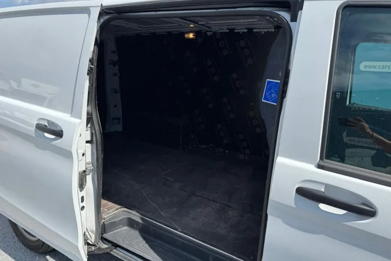 Mercedes-Benz Vito din 2021 cu 73.000 km - oferta MER132089 - foto 11