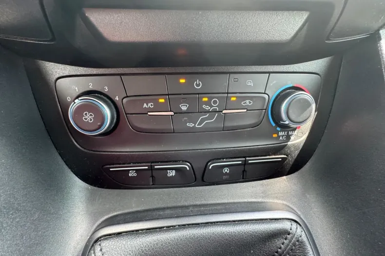 Ford Transit Connect din 2023 cu 88.800 km - oferta FOR132093 - foto 13