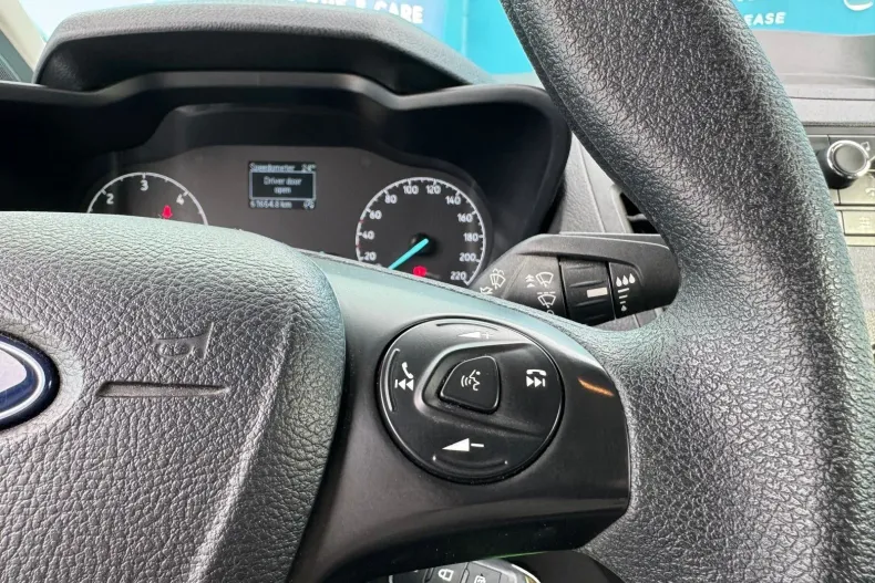 Ford Transit Connect din 2023 cu 61.600 km - oferta FOR132094 - foto 12