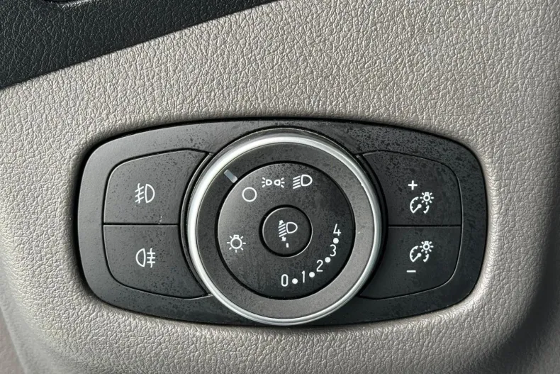 Ford Transit Connect din 2023 cu 61.600 km - oferta FOR132094 - foto 13