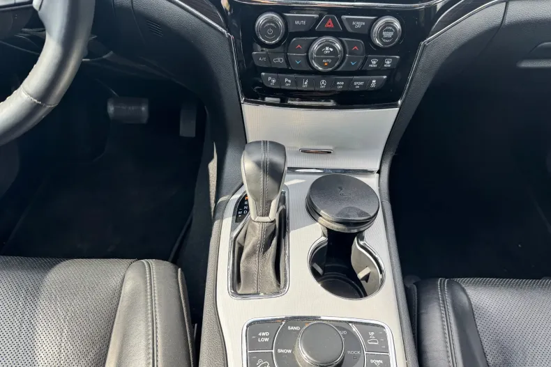 Jeep Grand Cherokee din 2019 cu 108.815 km - oferta JEE132107 - foto 11