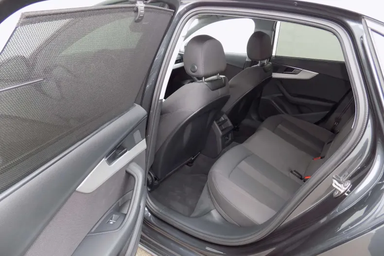 Audi A4 din 2021 cu 129.714 km - oferta AUD132114 - foto 26