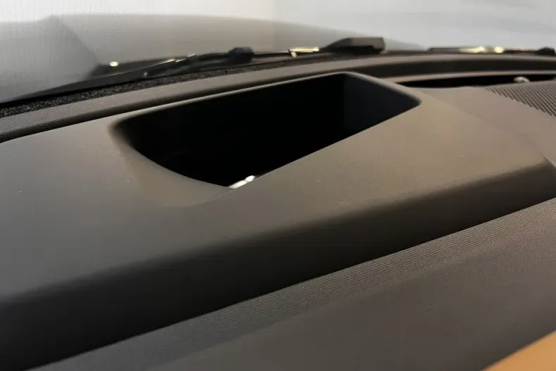 Land Rover Defender din 2025 cu 74 km - oferta LAN132124 - foto 11