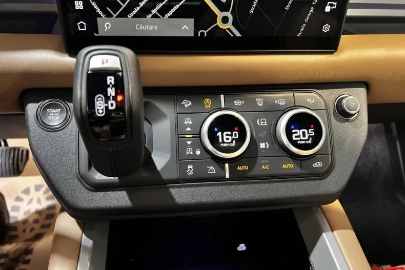 Land Rover Defender din 2025 cu 74 km - oferta LAN132124 - foto 13
