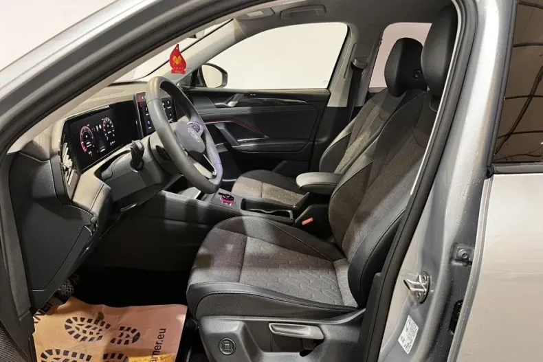 Volkswagen Tiguan din 2025 cu 11.055 km - oferta VOL132125 - foto 5