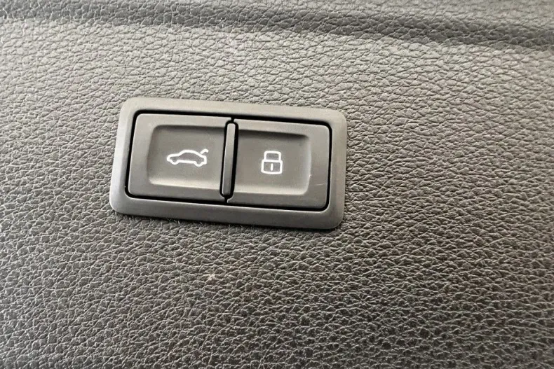 Audi Q5 din 2022 cu 64.014 km - oferta AUD132127 - foto 33