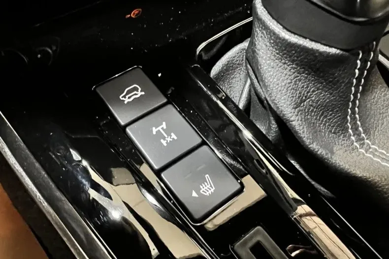 Isuzu D-Max din 2024 cu 2.055 km - oferta ISU132128 - foto 19