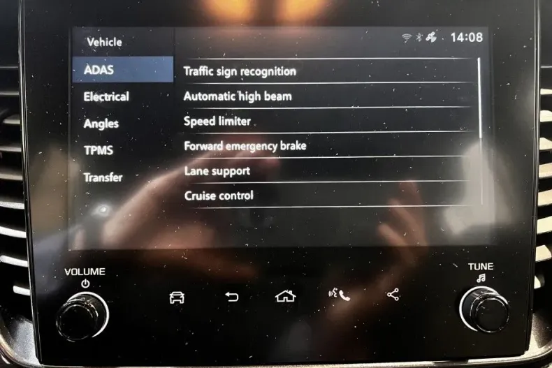 Isuzu D-Max din 2024 cu 2.055 km - oferta ISU132128 - foto 27