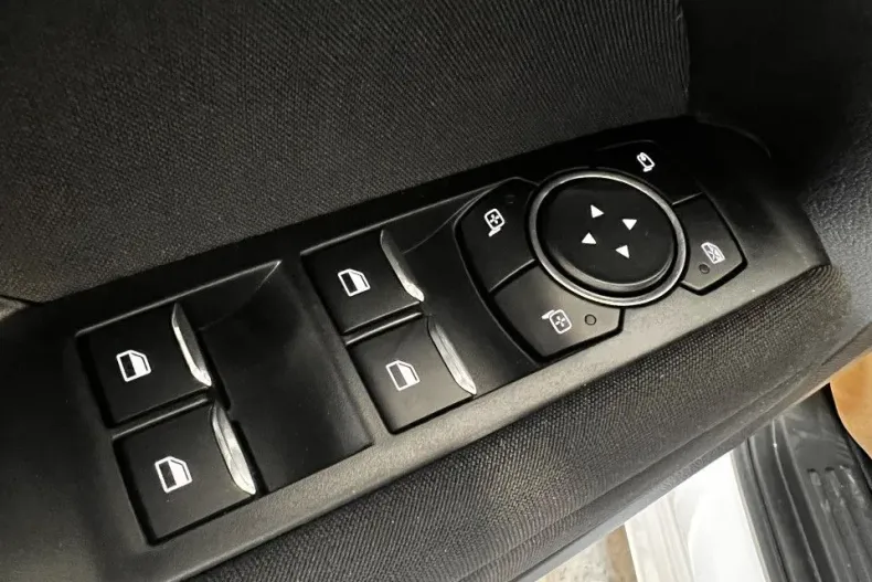 Volkswagen Amarok din 2025 cu 54 km - oferta VOL132135 - foto 7