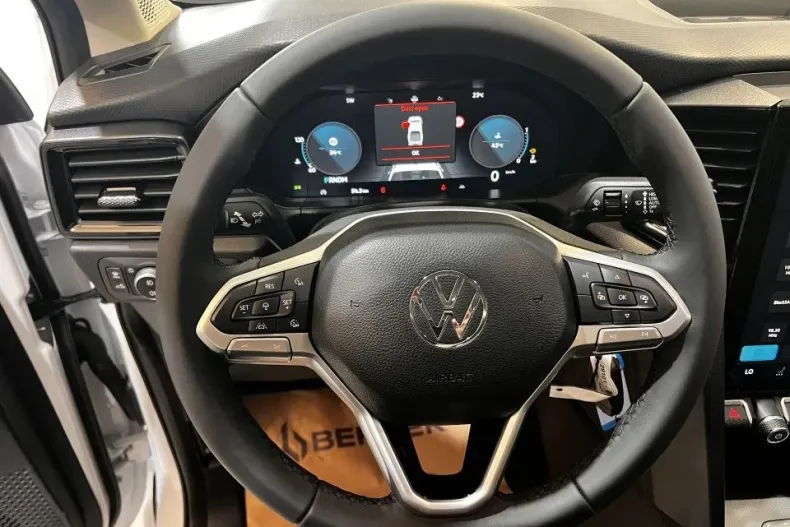 Volkswagen Amarok din 2025 cu 54 km - oferta VOL132135 - foto 9