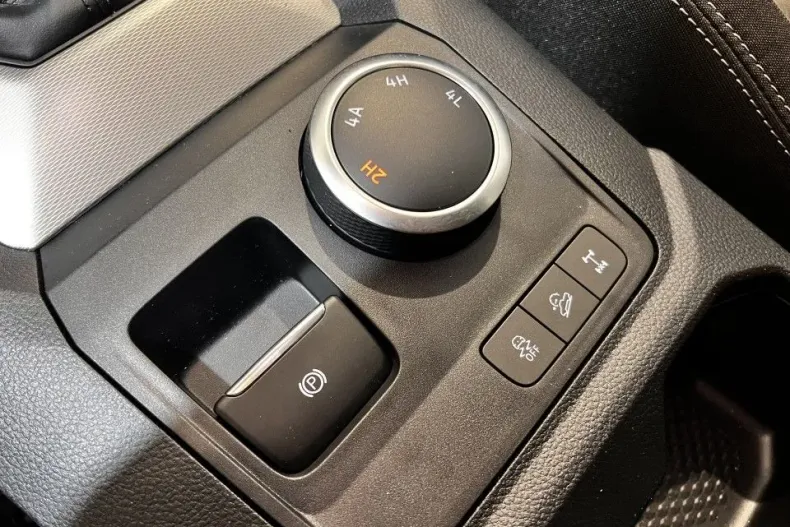 Volkswagen Amarok din 2025 cu 54 km - oferta VOL132135 - foto 14