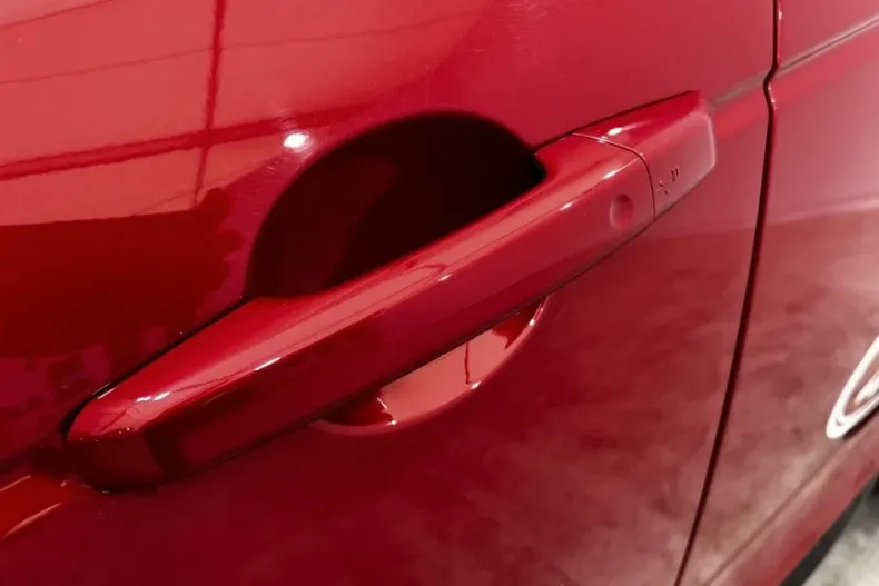 Land Rover Discovery Sport din 2024 cu 16.500 km - oferta LAN132139 - foto 11