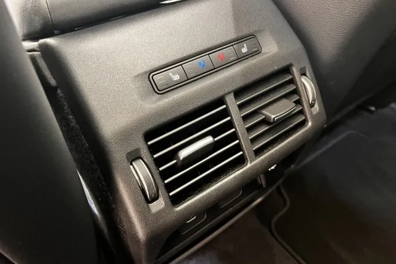 Land Rover Discovery Sport din 2024 cu 16.500 km - oferta LAN132139 - foto 22