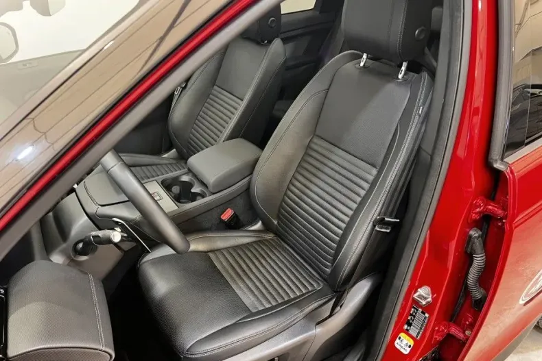 Land Rover Discovery Sport din 2024 cu 16.500 km - oferta LAN132139 - foto 25