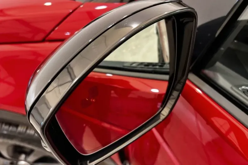 Land Rover Discovery Sport din 2024 cu 16.500 km - oferta LAN132139 - foto 26