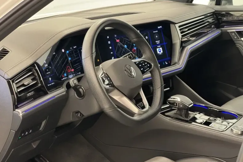 Volkswagen Touareg din 2023 cu 44.500 km - oferta VOL132140 - foto 4