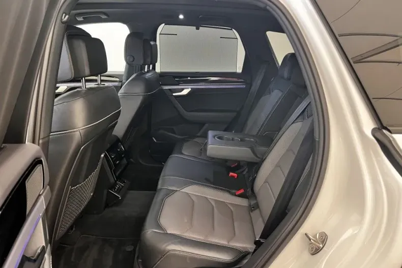 Volkswagen Touareg din 2023 cu 44.500 km - oferta VOL132140 - foto 6