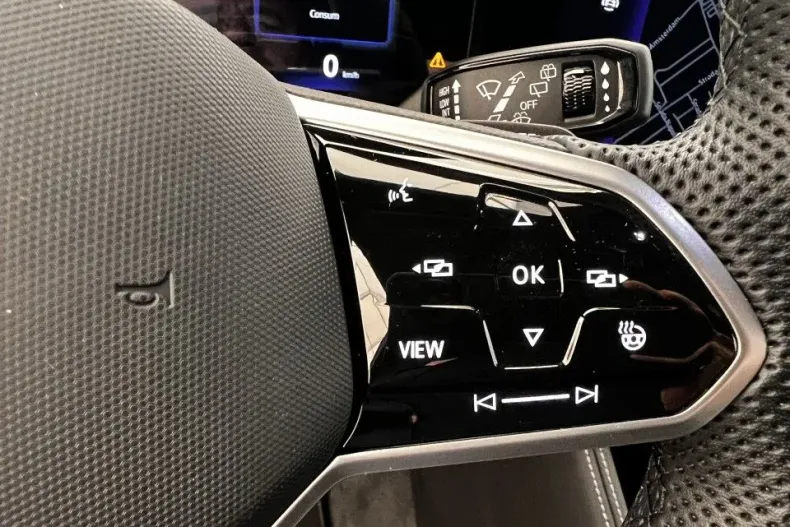 Volkswagen Touareg din 2023 cu 44.500 km - oferta VOL132140 - foto 18